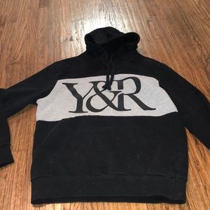 YOUNG&RECKLESS HOODIE